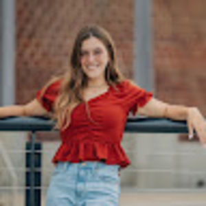 Meet your Posher, Elaina